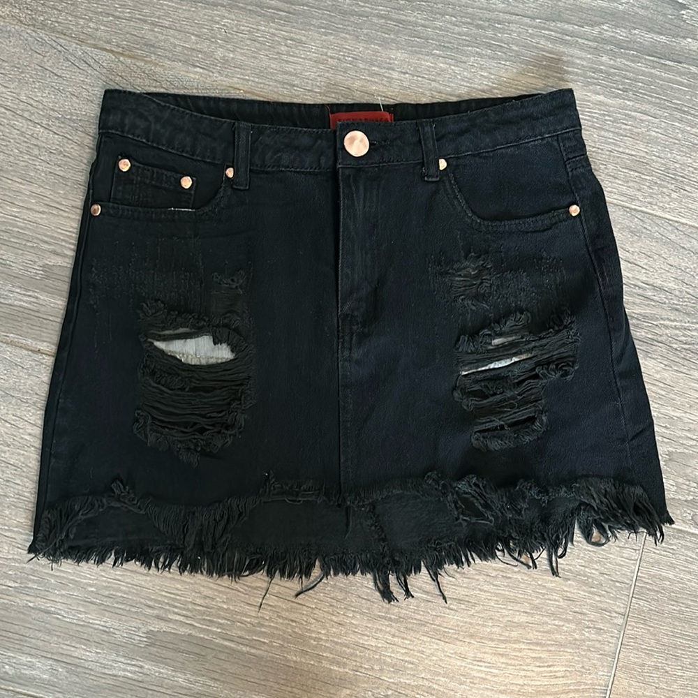 Black skirt